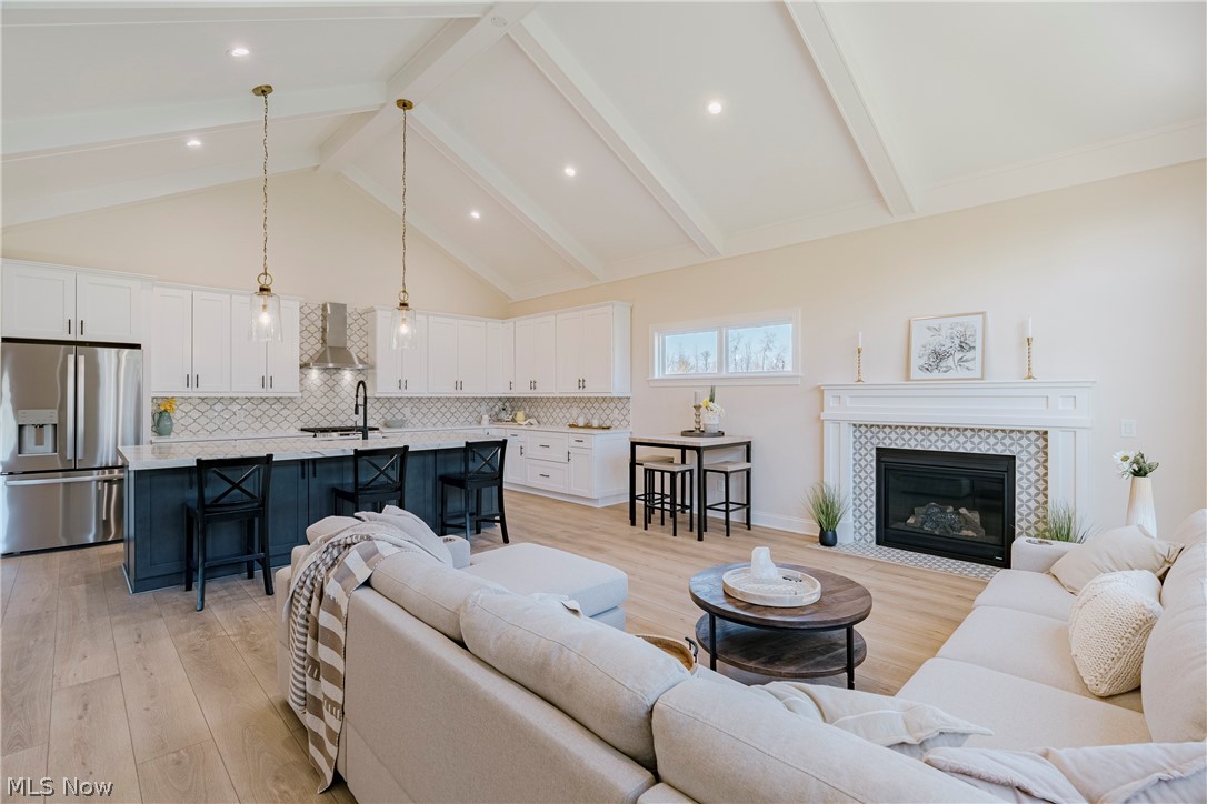 6469 N Cobblestone Road Mayfield Village OH 44143