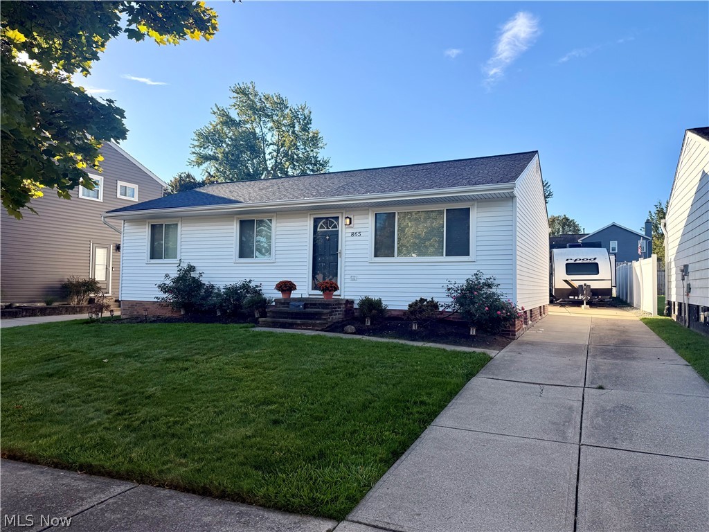 865 Pelley Drive Cleveland OH 44109