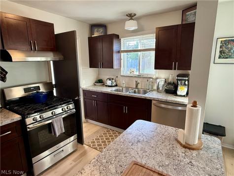 865 Pelley Drive Cleveland OH 44109