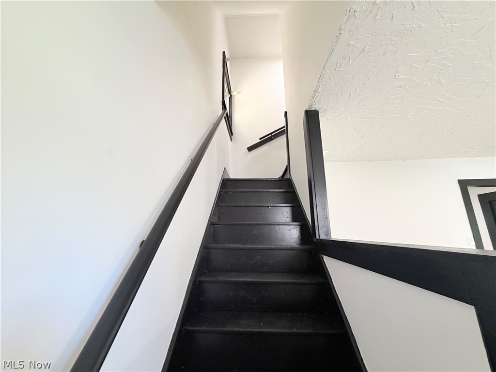 2176 Stone Street Cuyahoga Falls OH 44221