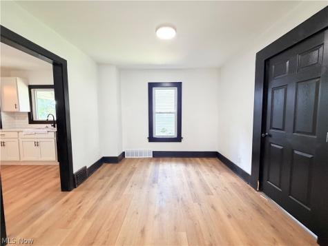 2176 Stone Street Cuyahoga Falls OH 44221