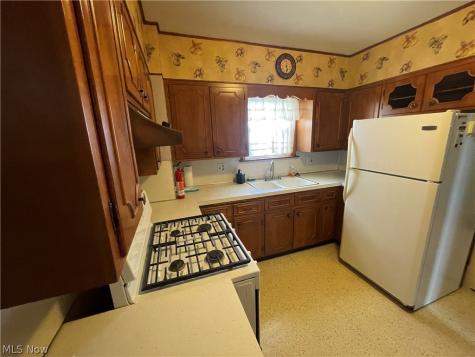 127 Manchester Avenue Youngstown OH 44509