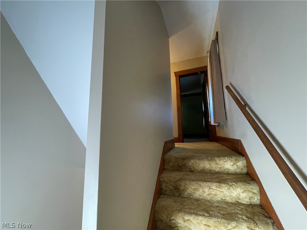 127 Manchester Avenue Youngstown OH 44509