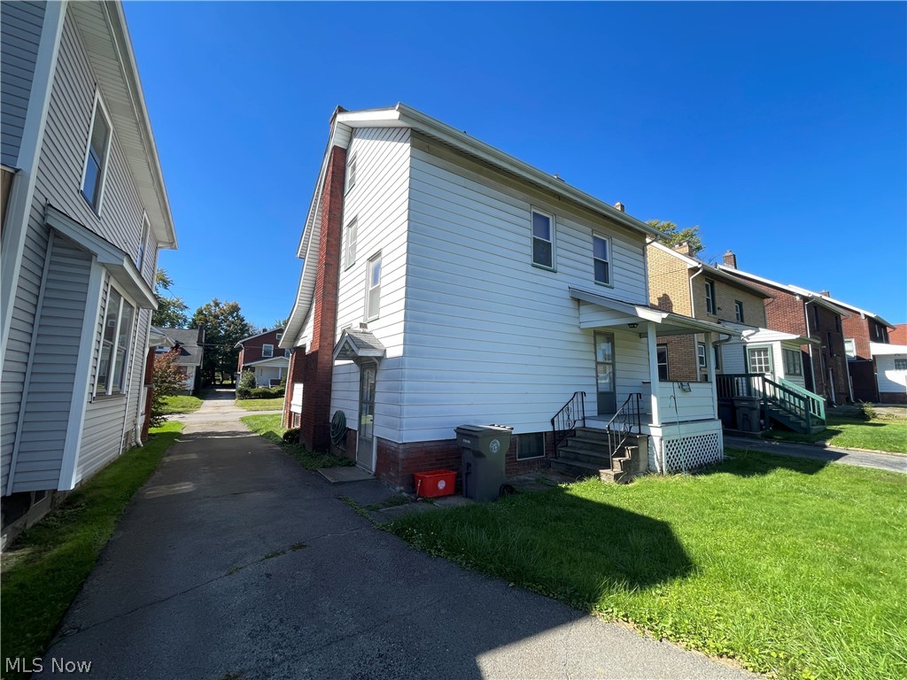 127 Manchester Avenue Youngstown OH 44509