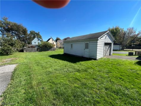 127 Manchester Avenue Youngstown OH 44509