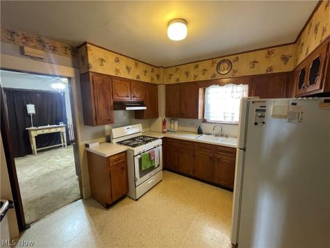 127 Manchester Avenue Youngstown OH 44509