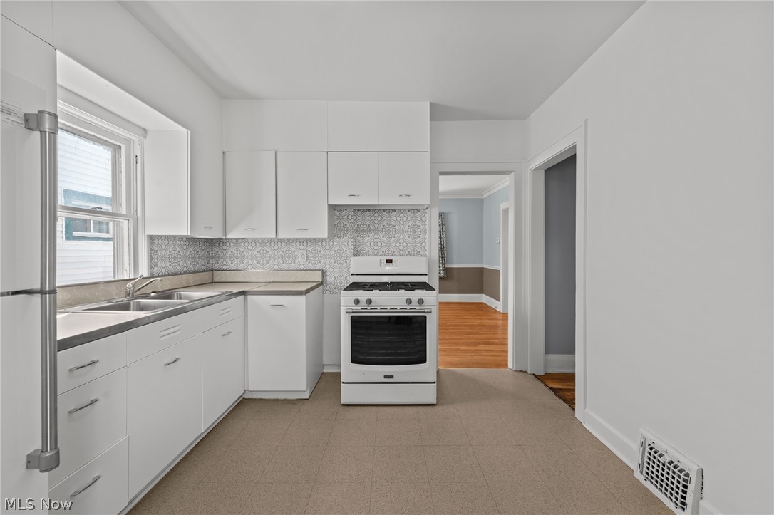 2249 Briarwood Road Cleveland Heights OH 44118