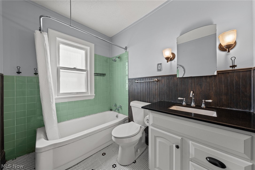 2249 Briarwood Road Cleveland Heights OH 44118
