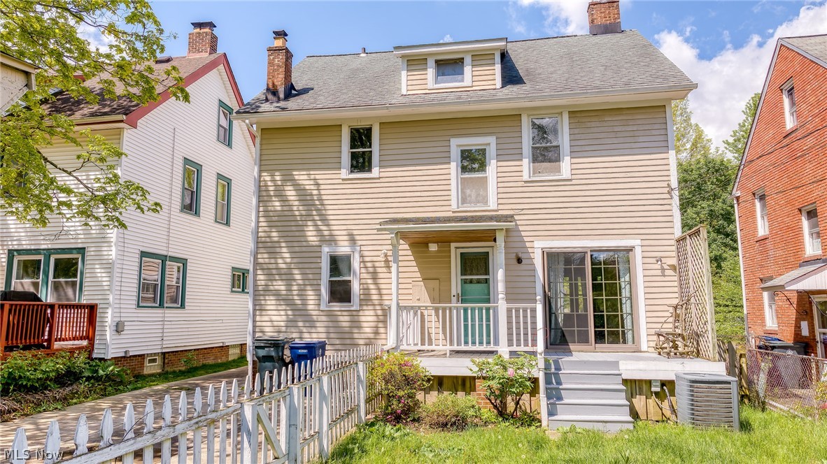2249 Briarwood Road Cleveland Heights OH 44118