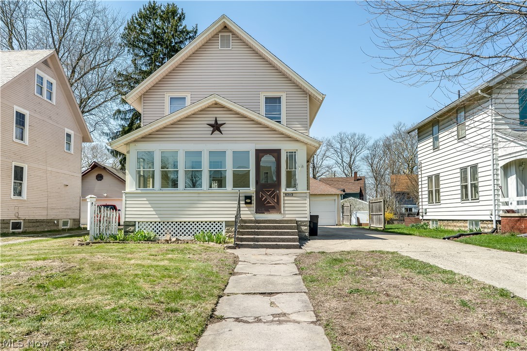 4303 Birchwood Avenue Ashtabula OH 44004
