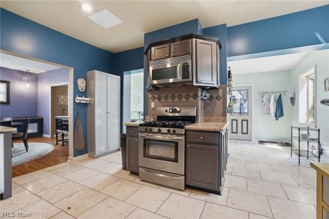 3331 Kenmore Road Shaker Heights OH 44122