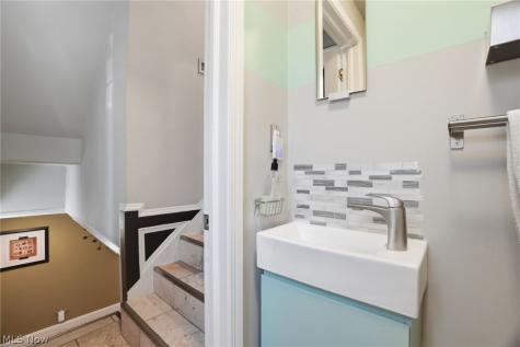 3331 Kenmore Road Shaker Heights OH 44122