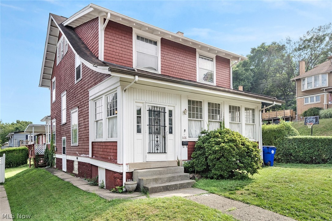 608 Mckinnon East Liverpool OH 43920