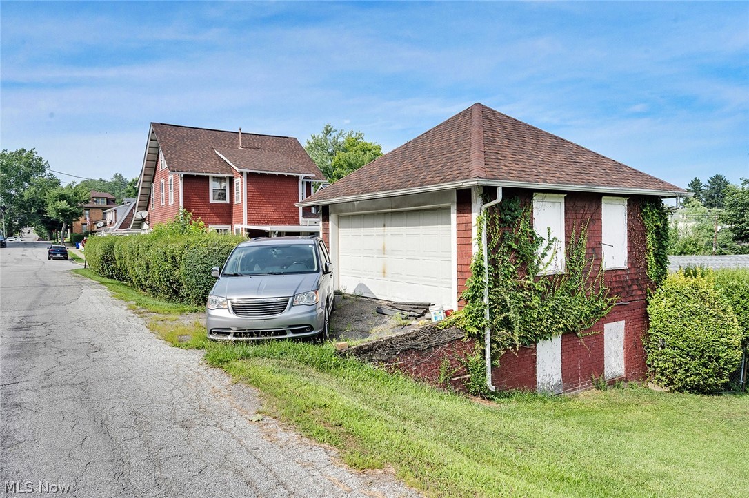 608 Mckinnon East Liverpool OH 43920