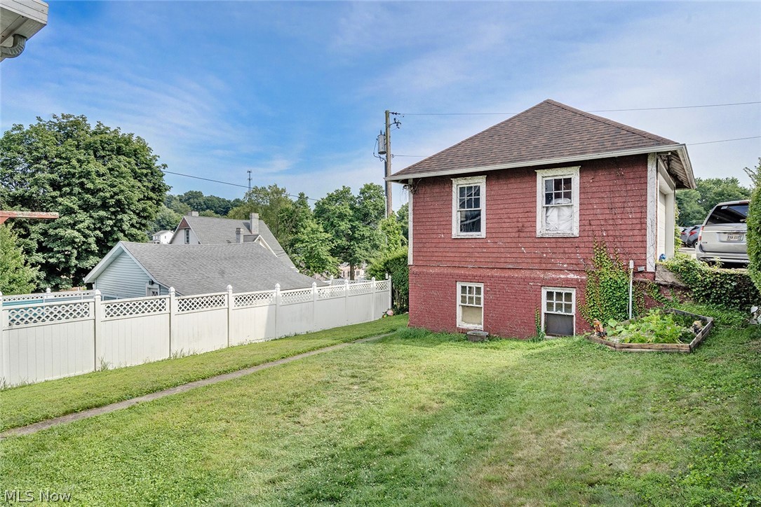 608 Mckinnon East Liverpool OH 43920