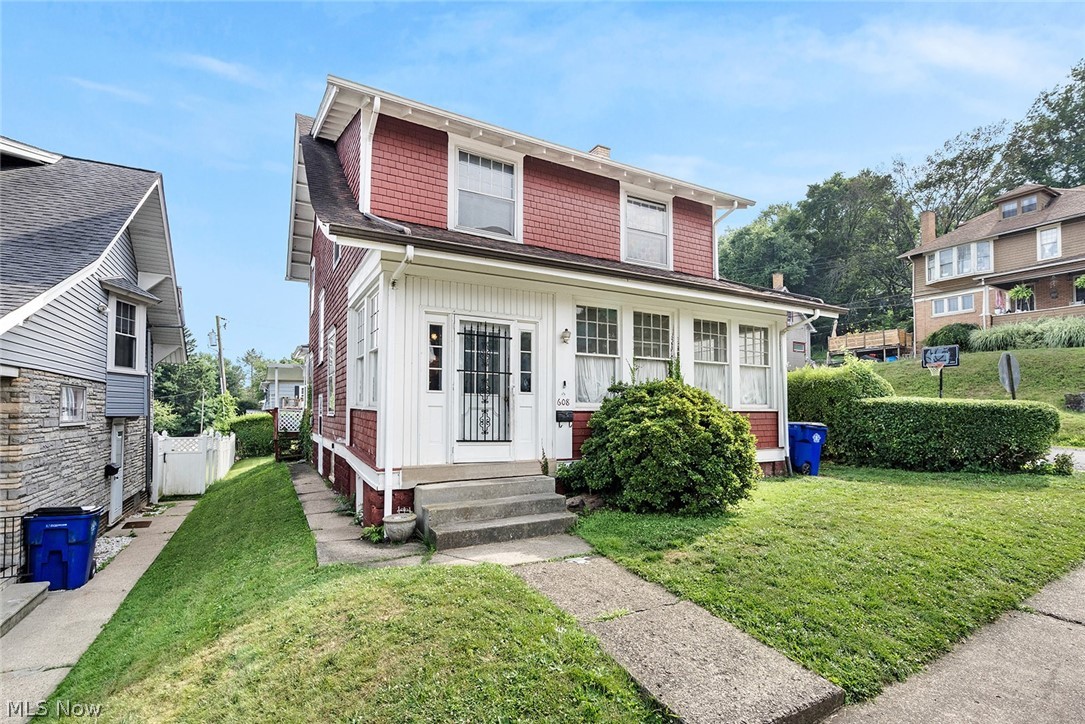 608 Mckinnon East Liverpool OH 43920