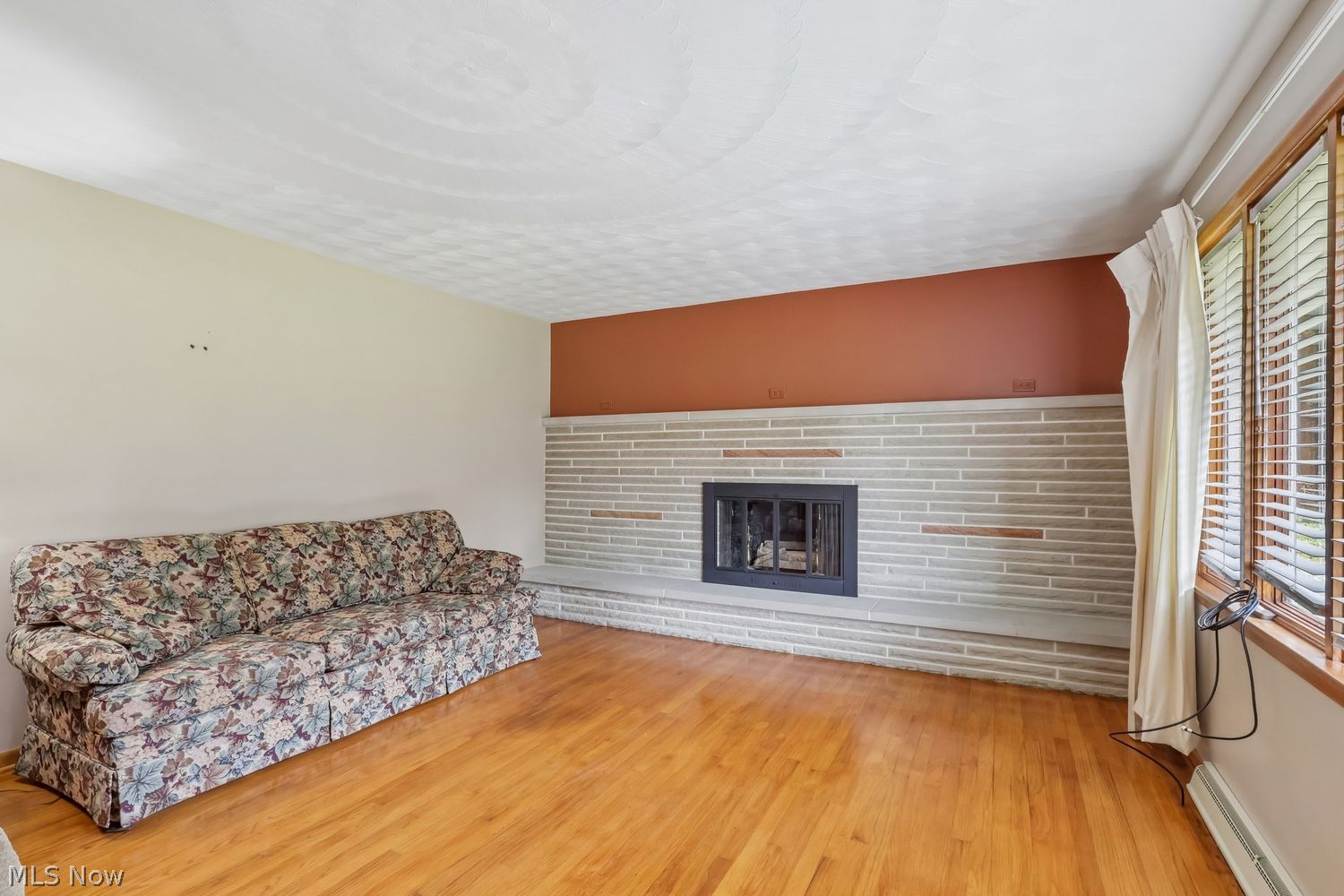 3831 Hugh Street NW Uniontown OH 44685
