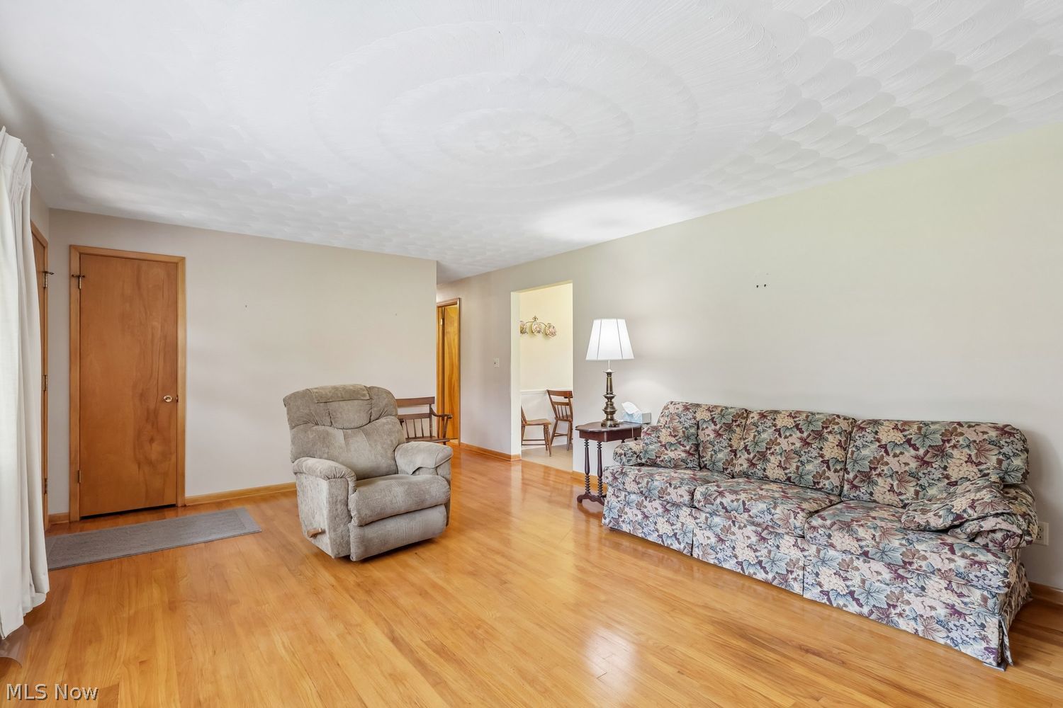 3831 Hugh Street NW Uniontown OH 44685
