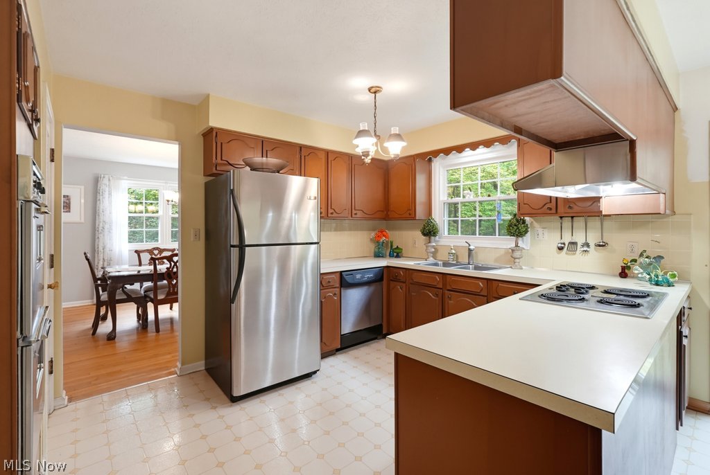 206 Hiram College Drive Sagamore Hills OH 44067
