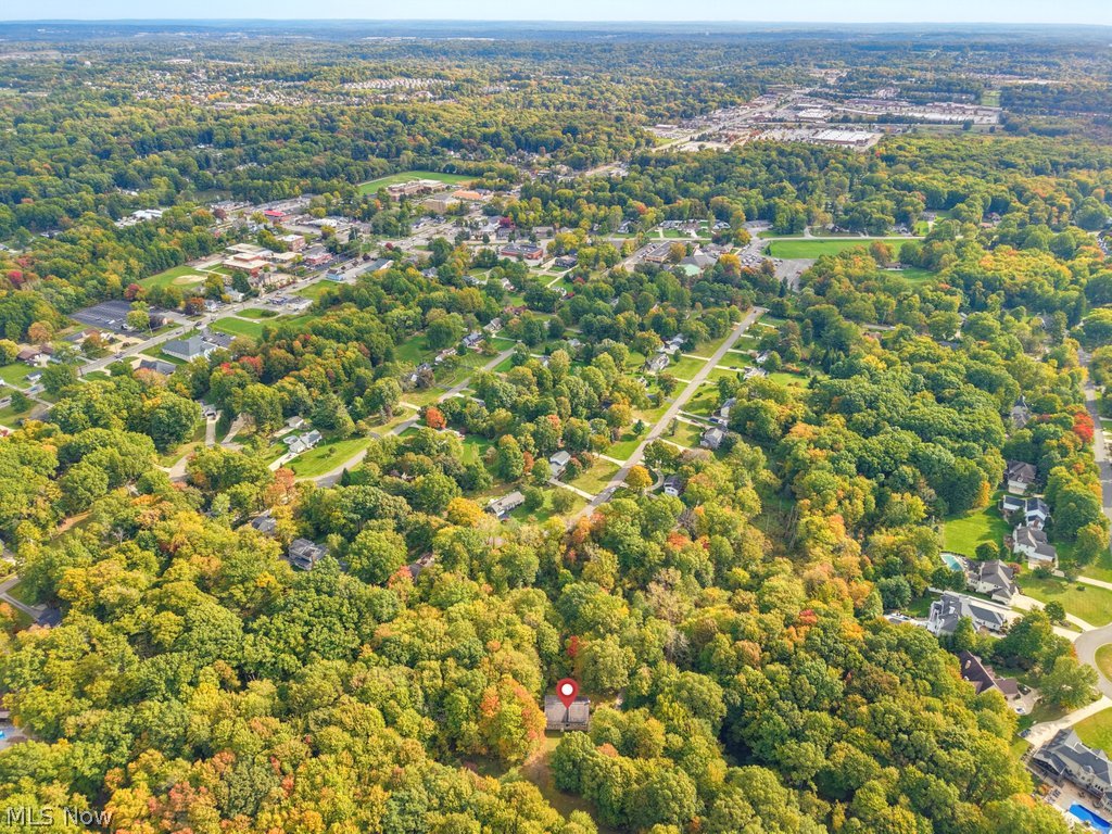 206 Hiram College Drive Sagamore Hills OH 44067
