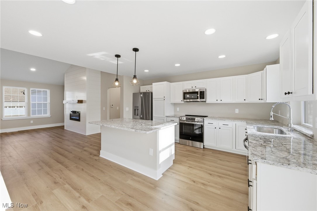 1086 Saint Andrews Akron OH 44312