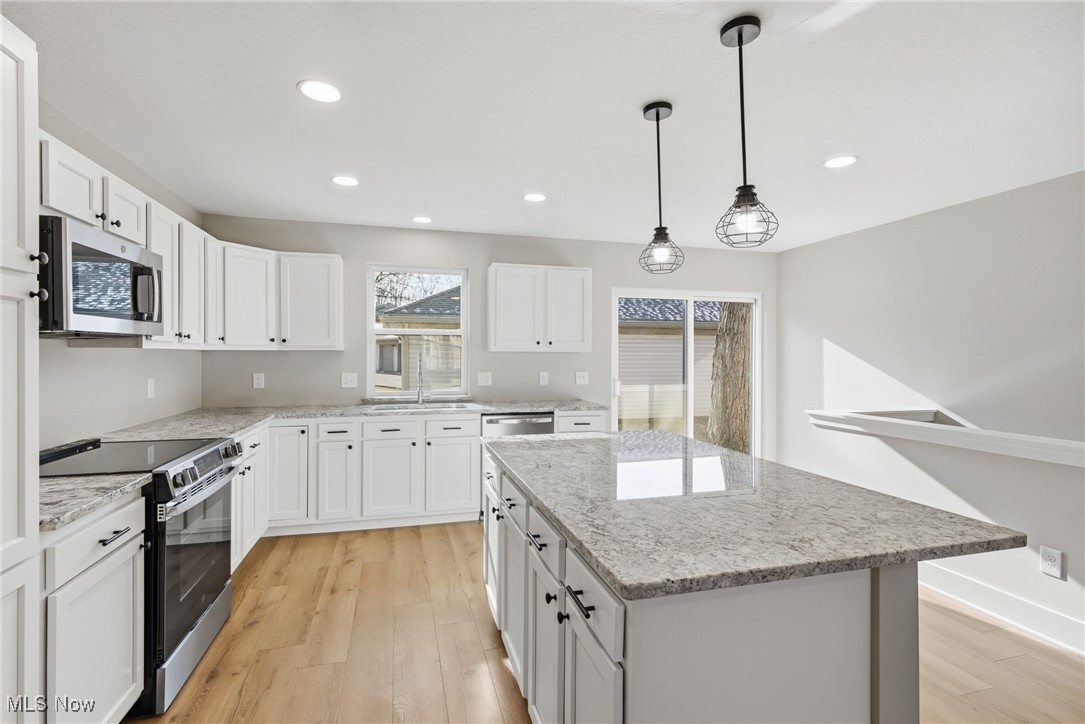 1086 Saint Andrews Akron OH 44312