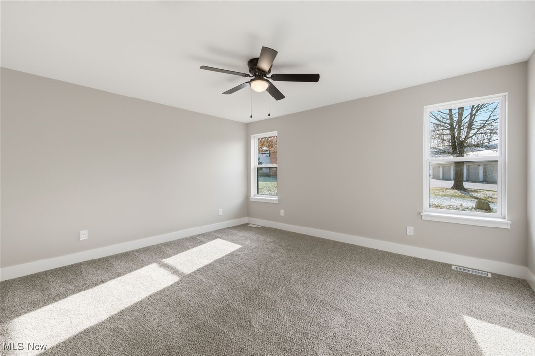 1086 Saint Andrews Akron OH 44312