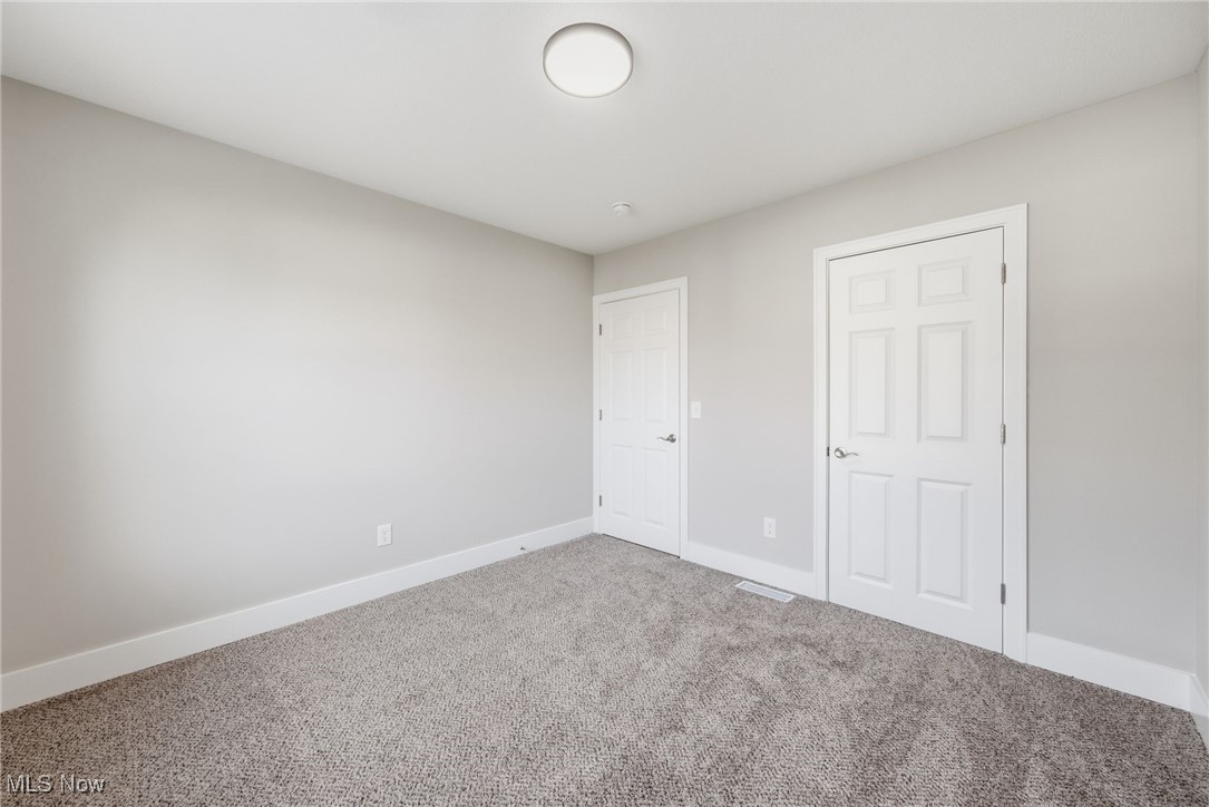 1086 Saint Andrews Akron OH 44312