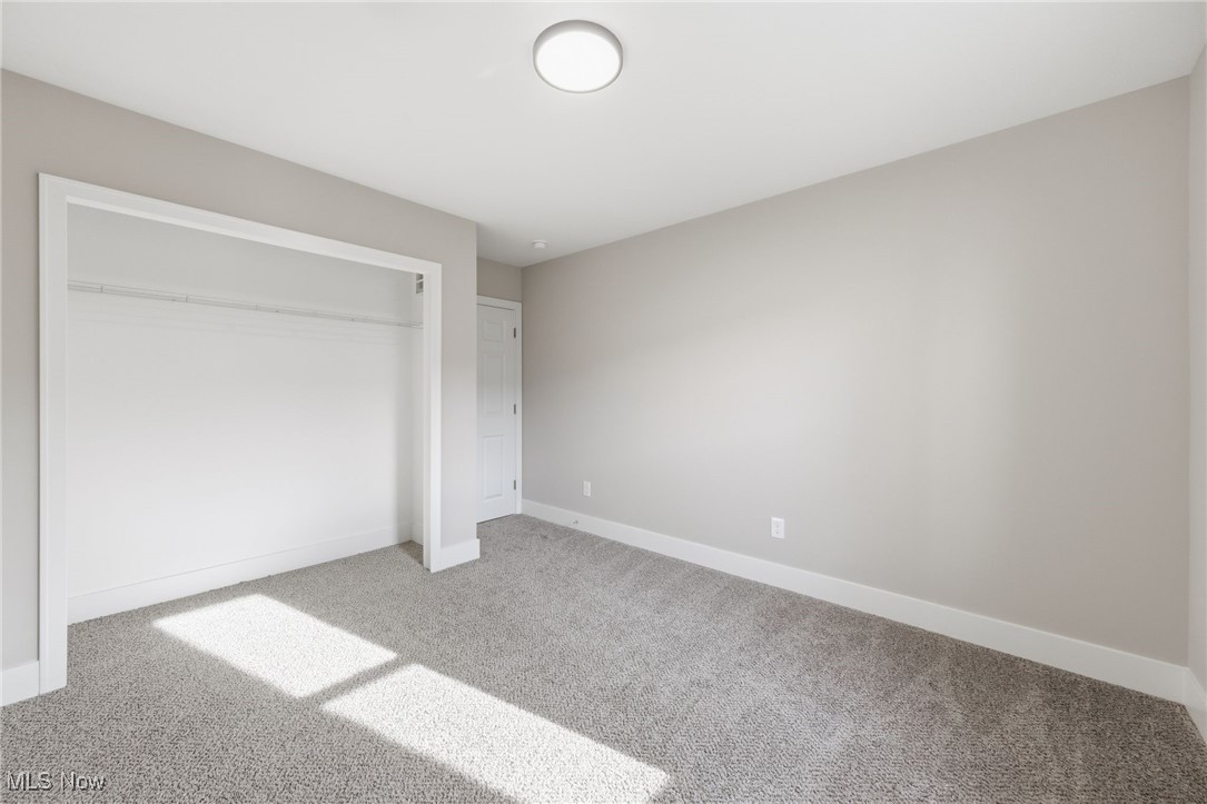 1086 Saint Andrews Akron OH 44312