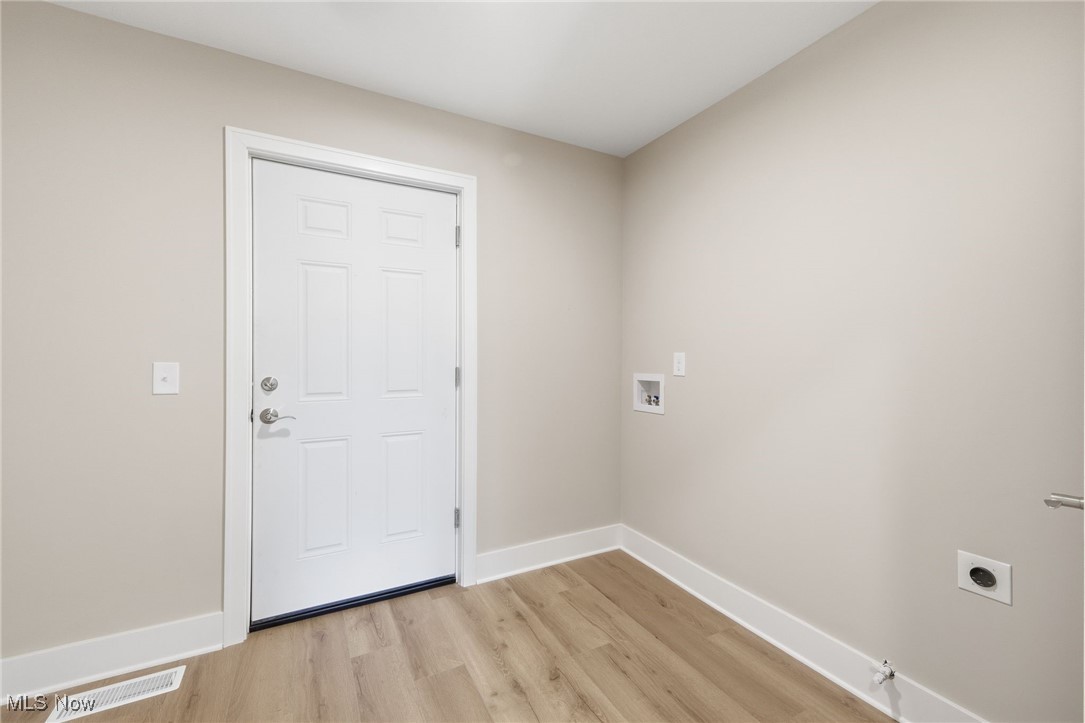 1086 Saint Andrews Akron OH 44312