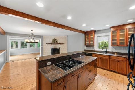 400 Apple Blossom Lane Bay Village OH 44140