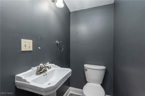 400 Apple Blossom Lane Bay Village OH 44140