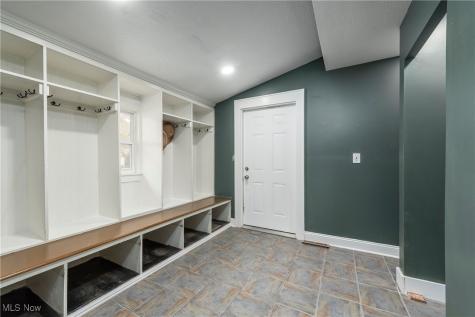 400 Apple Blossom Lane Bay Village OH 44140