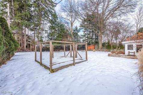 400 Apple Blossom Lane Bay Village OH 44140