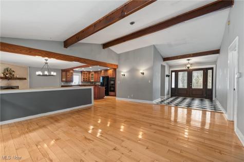 400 Apple Blossom Lane Bay Village OH 44140