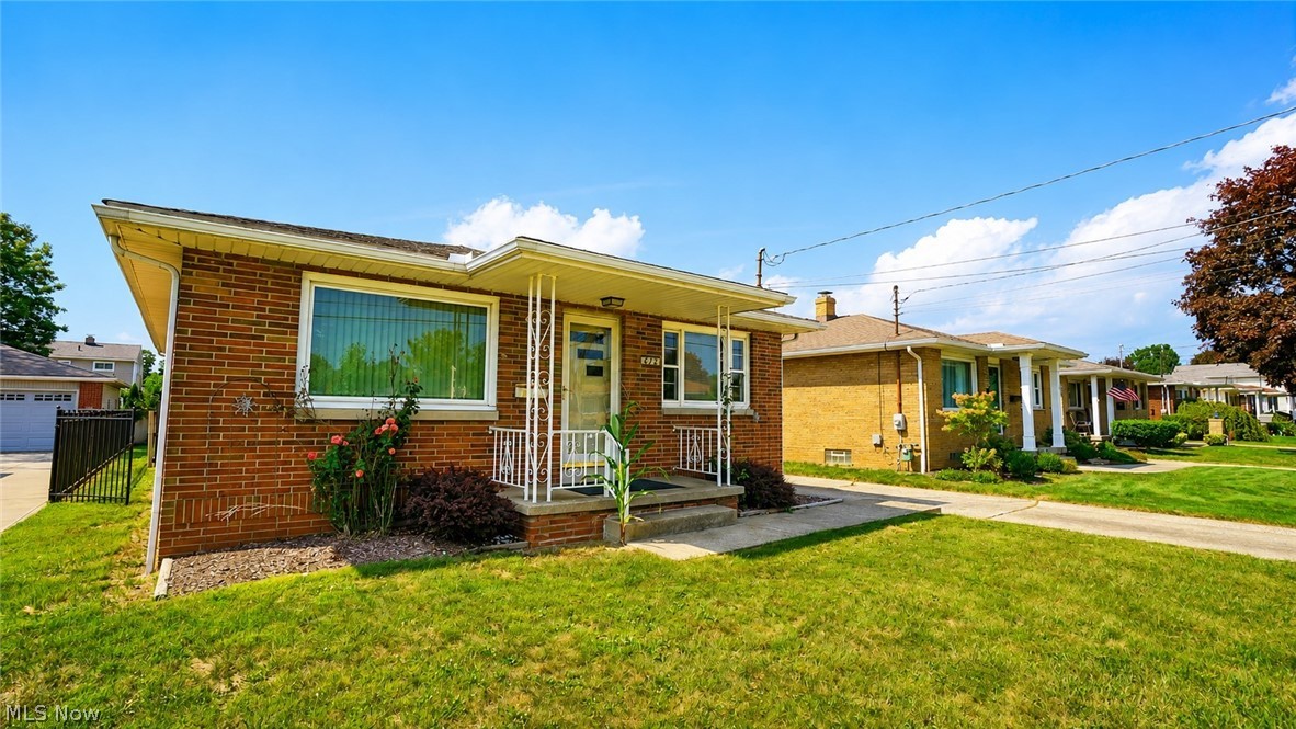 612 Ingalls Road Akron OH 44312