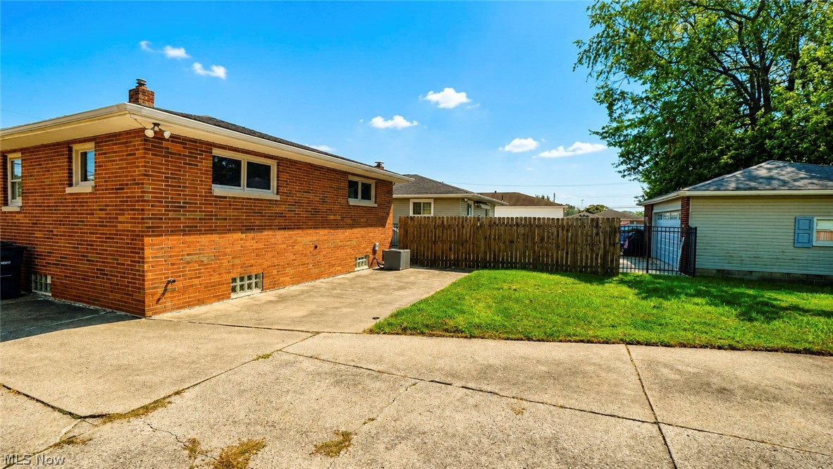 612 Ingalls Road Akron OH 44312
