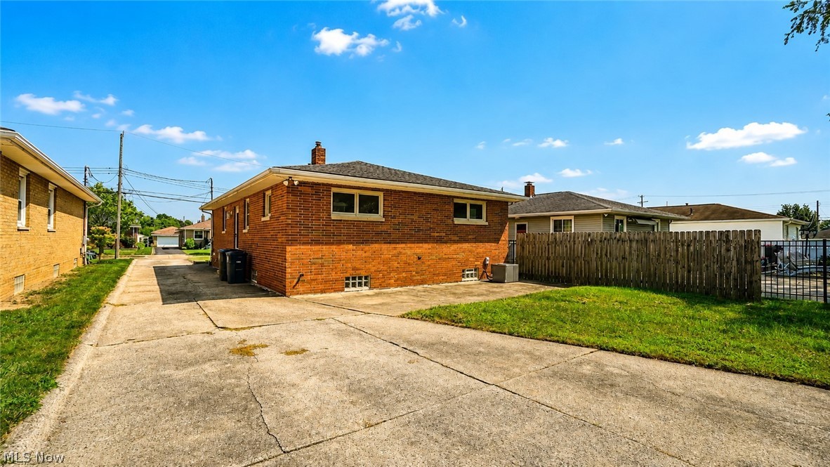 612 Ingalls Road Akron OH 44312
