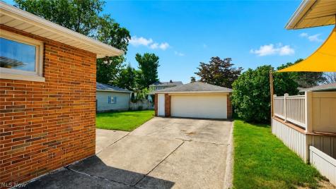 612 Ingalls Road Akron OH 44312
