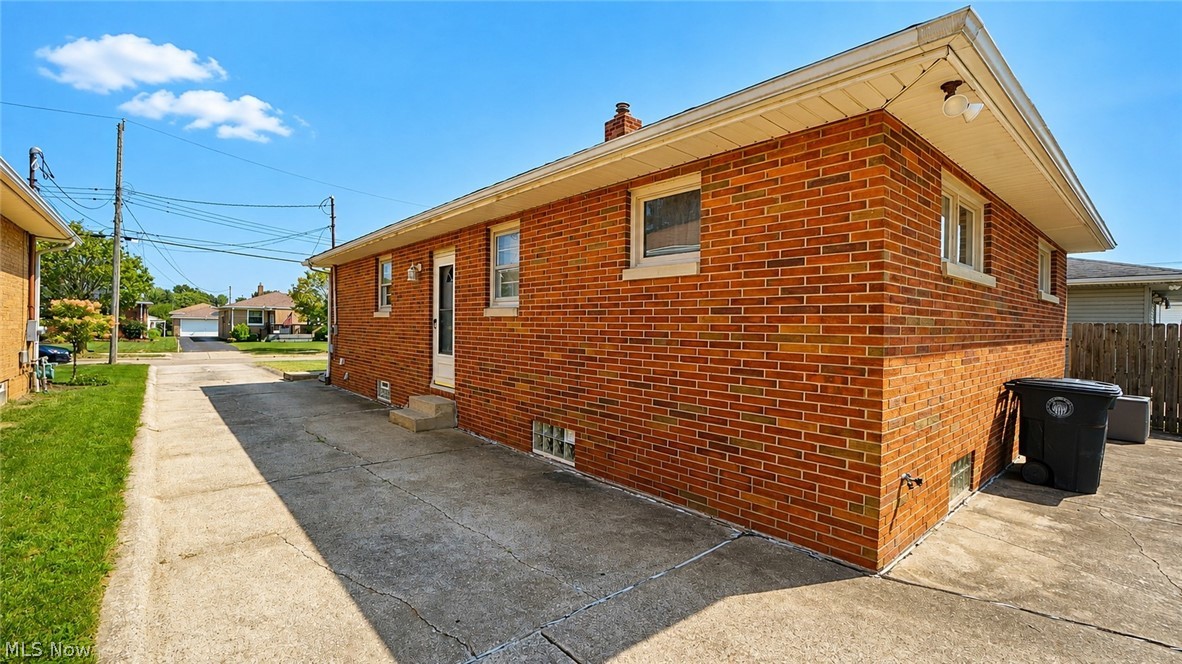 612 Ingalls Road Akron OH 44312