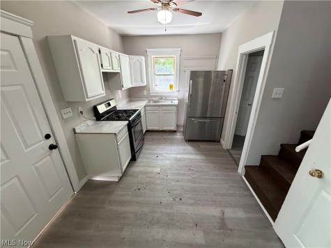 1096 E 72nd Street Cleveland OH 44103