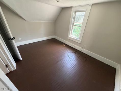 1096 E 72nd Street Cleveland OH 44103