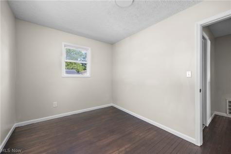 311 Brandtson Avenue Elyria OH 44035