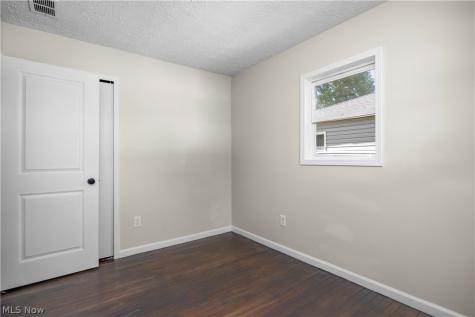 311 Brandtson Avenue Elyria OH 44035