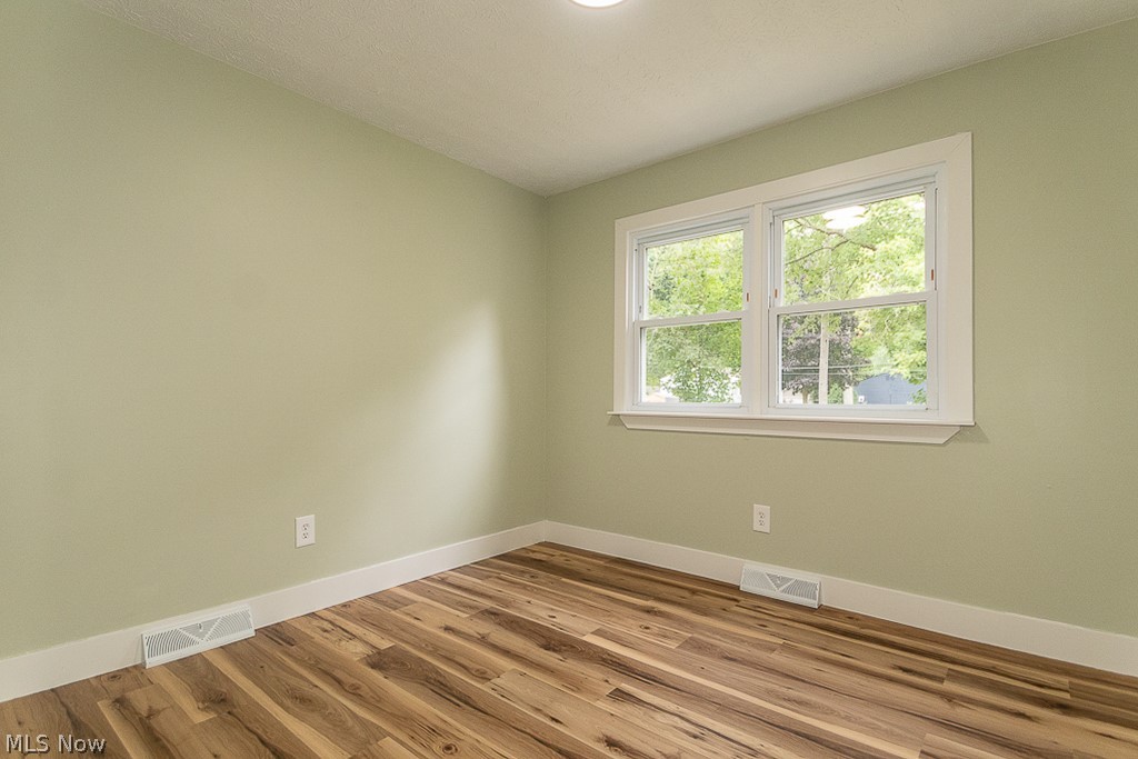 1729 Falkirk Road Madison OH 44057