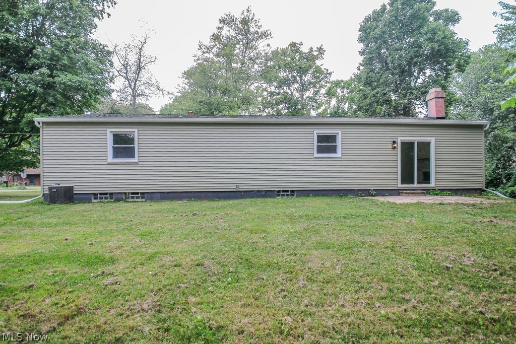 1729 Falkirk Road Madison OH 44057