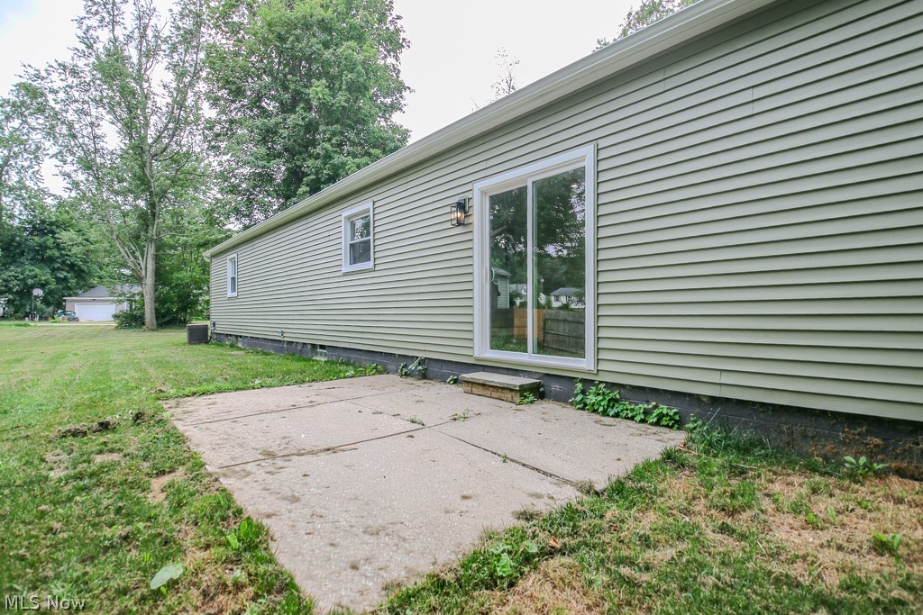 1729 Falkirk Road Madison OH 44057