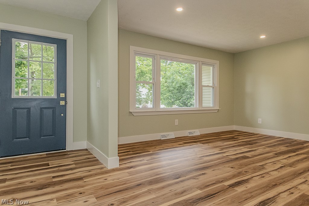 1729 Falkirk Road Madison OH 44057