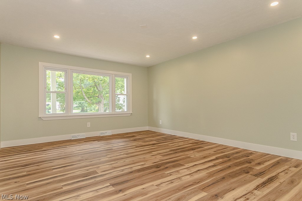 1729 Falkirk Road Madison OH 44057