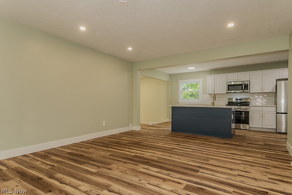 1729 Falkirk Road Madison OH 44057